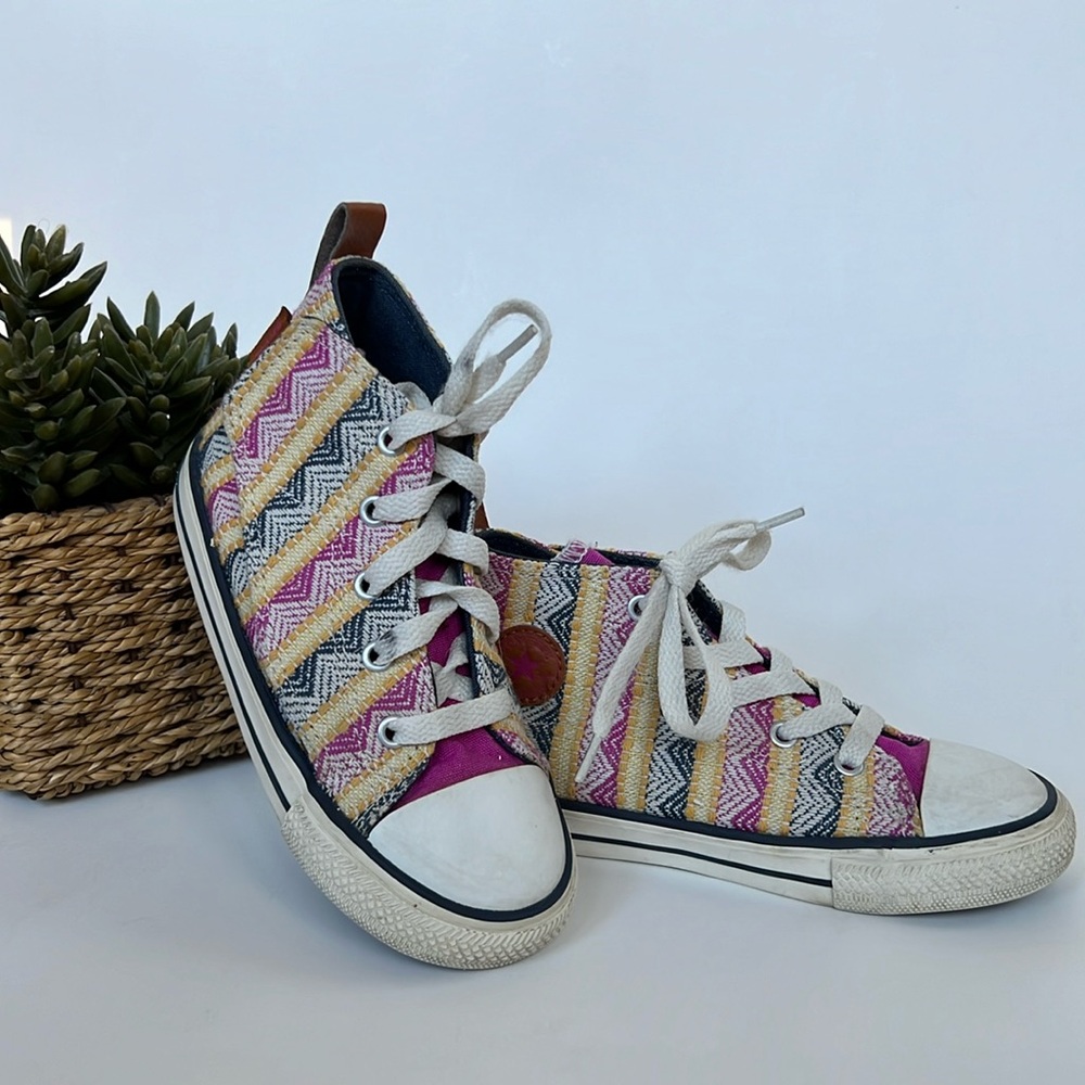 Converse Chuck Taylor All Star Girls Size 10